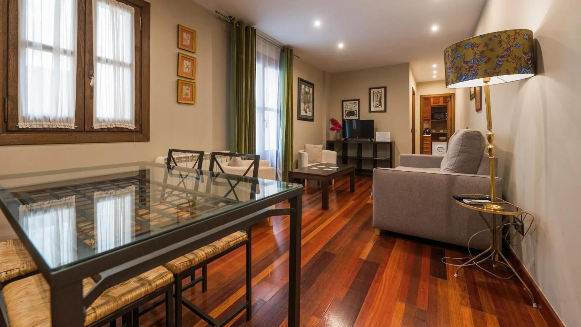 Apartamentos Las Teresitas Junto A La Catedral Toledo Spain